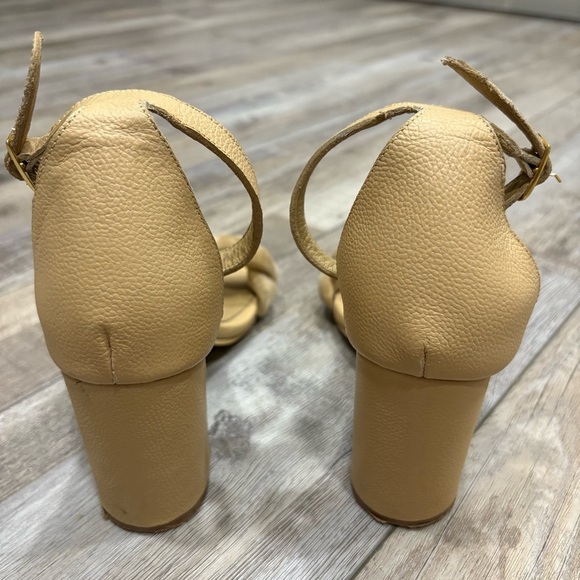 Kaanas Soho Velvet Braided Heels - Picture 4 of 5